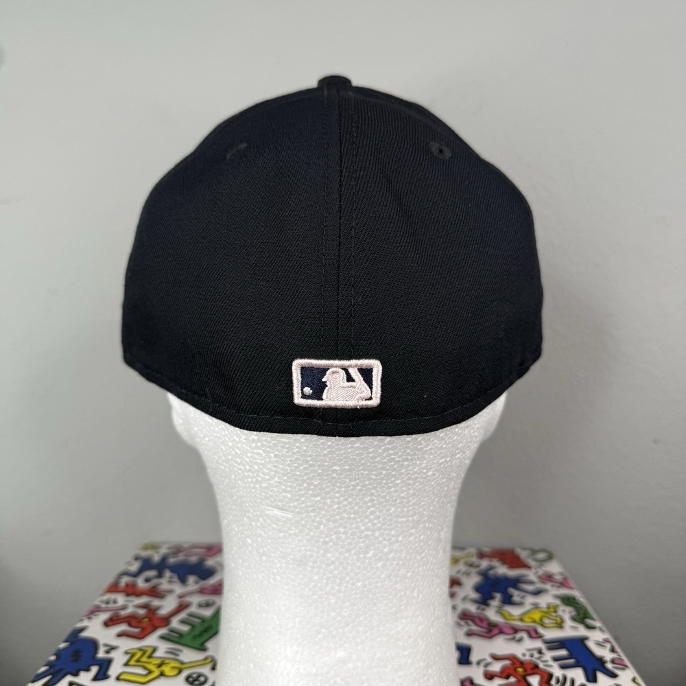 Exclusive New Era Fitted NY Yankees Hat Blue Baseball Pink UV 96 7 1/4 - Picture 4 of 9